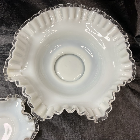 Vintage Set Fenton White Glass Silver Crest
Ruffled Serving Bowl Candy Dish - Picture 4 of 8